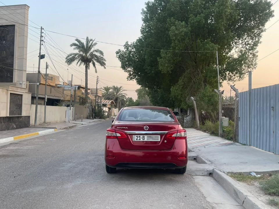 NISSAN SENTRA 2016 

محرك 1600
وارد خليجي ✅
السيارة رقم سليمانية ✅
گير ومحرك مكفولات ✅
سيارة بأسمي ثاني يوم تحويل ✅
مواصفات 🗨️
تحكم مري ✅
وضع السبورت S  ✅ 
شاشة اندرويد ✅
كشافات زنون✅
صدر جديد ✅
تبريد ثلج  ❄️
كتالوجات السيارة موجودة ✅✨
وهواي مواصفات 🗨️ 
حادثها جاملغ امامي بارد وضربة خفيفة بالباب 
مع وجود خدوش خفيفة بالجاملغ الخلفي
السعر 100

***********
