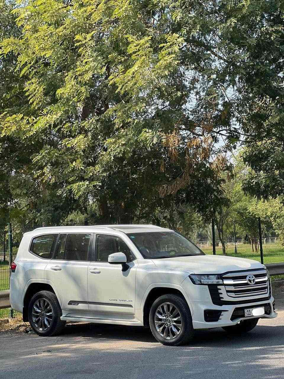 السلام عليكم تيوتا لاندكروز GXR Limted (SAS) 2024 رقم بغداد تحويل مباشر 

Price : 685$ وبيهة مجال 
للأستفسار : *********** بغداد, العراق
