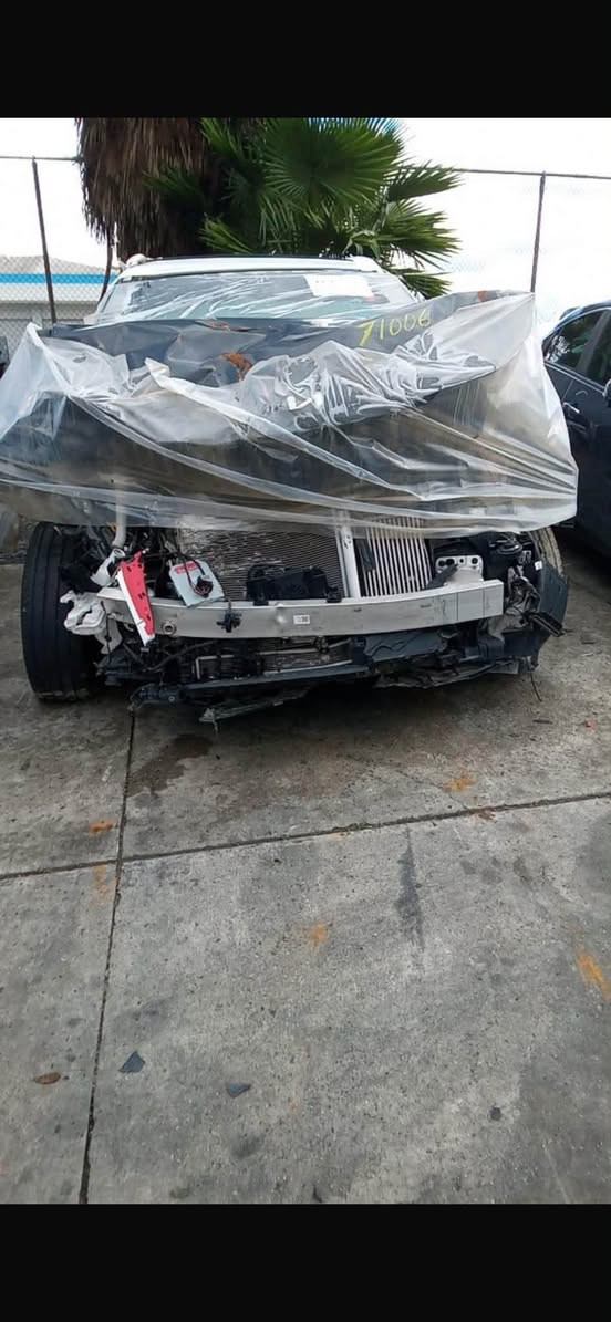كيا سورنتو 2025 X-PRO SX برستيج اعلى فئه
هايبرد 1600 تيربو 
اللون رصاصي حادثها كما موضح بالصور 

‏‎فووووووووول مواصفات
‏1-‎داخل بيجي  
‏‎2-بصمه
‏‎3-بانوراما
3_سقف سيارة كنتارة وليس مخمل 
‏‎4-بصمه ابواب
‏‎5-ترحيب عند الاقتراب
‏‎6-تشغيل عن بعد
‏‎7-اشاير بالمري
‏‎8-كشنات جلد 
9-تدفئة و تبريد كشنات
‏‎10-تدفئة مقود2طكة
‏‎11-دشبول متغير الالوان
‏‎12-حكمات ستيرن+شفتات
‏‎13-قياده ذاتيه
‏‎14- مثبت سرعه
‏‎15-صندوك كهرباء
‏‎16-تحكم بأضاءة الدشبول
‏‎17-هاند بريك دكمه
‏‎18-حساس خلفي
‏‎19-اوتو هولد
‏‎20-وضع قياده (نورمال وسمارت وسبورت)
21-كامرات عدد 6
‏‎22-رادار تنبيه عند فتح الباب
‏‎23-رادار تنبيه عند الرجوع توقف ذاتي
‏24-‎رادار امامي توقف ذاتي
25-كشنات خزن ميموري
27-مري شفط
28-شحن هاتف لاسلكي
29-شاشة متصلة مع العدادات
30-كامرة 3D
31-كامرة من تفتح اشارة 
تشتغل بالشاشة
32-حساسات امامية
ماشيه 37 ميل حقيقي 

🛑 السعر 250 

مرقم بغداد  بسمي 
السيارة بيها نضام كامرارت مراقبة نوع Ddpai z60 
6كامرات 
العنوان :بغداد الدوره 

رقم صاحب السيارة 

***********
 بدون مراوس
