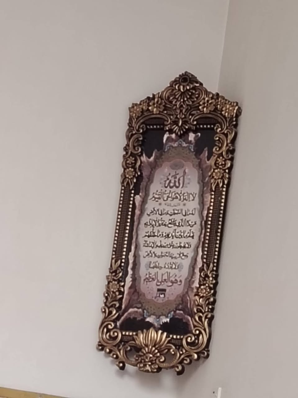 سلام عليكم بيع مستعجل بسعر كلش مناسب ***********
