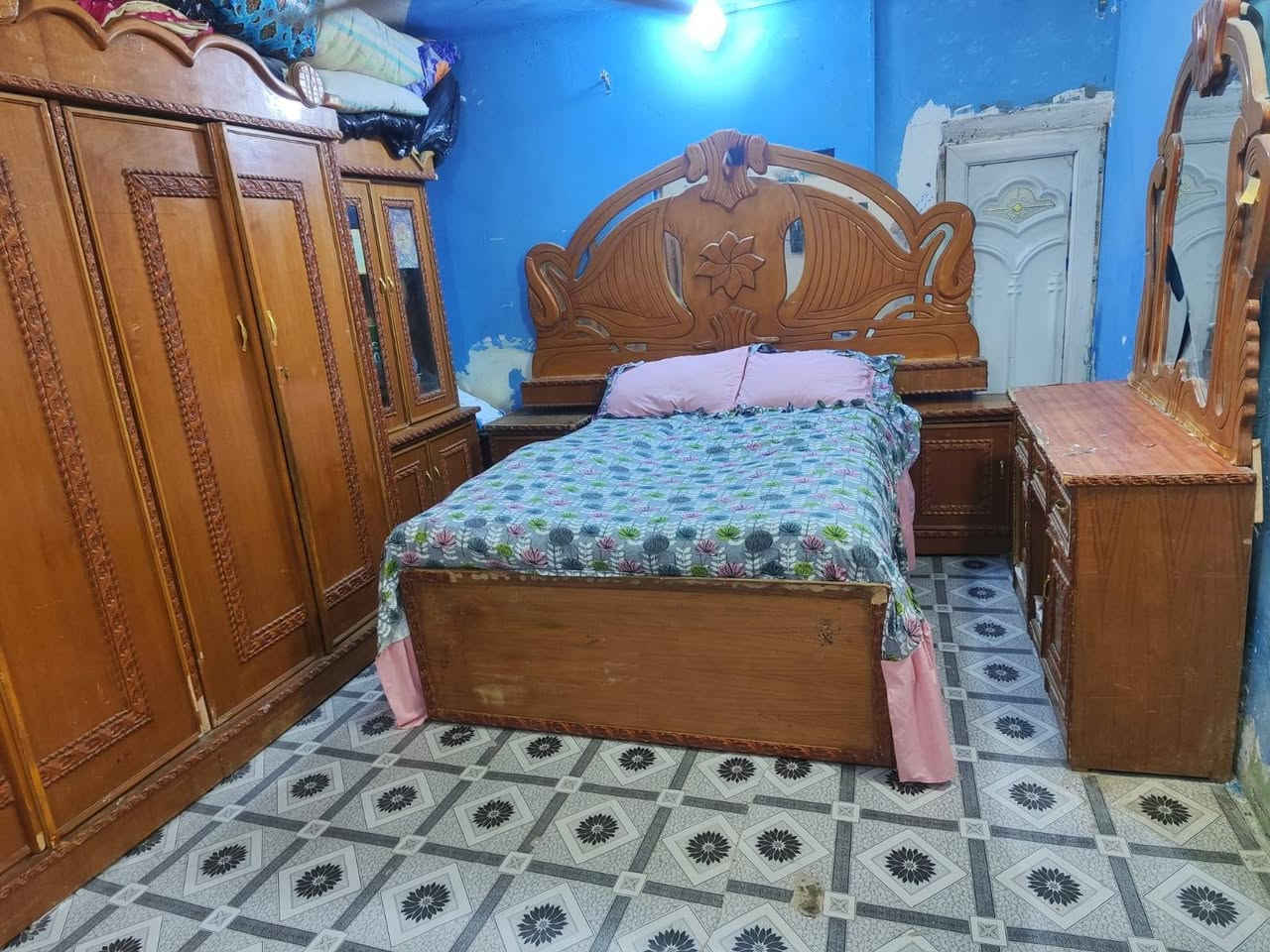 غرفة عراقية تسكام ام ست بيبان بيع مستعجل200الف فقط مكاني النجف الاشرف ***********

