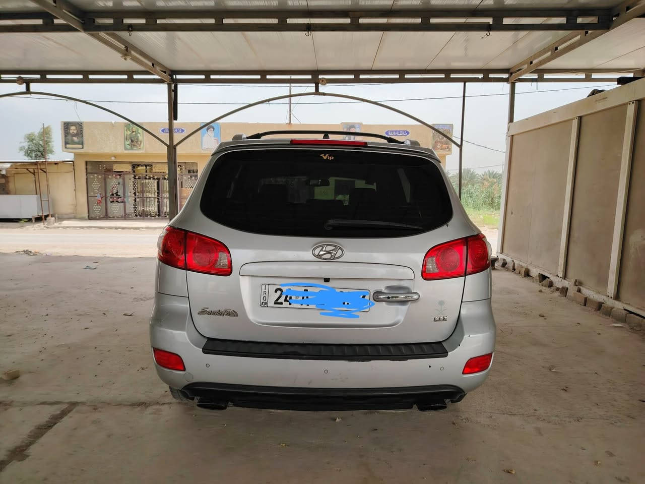 جديد بمعنى الكلام وجاهزه على ٢٤ حبايه اترايها اتفر العراق  حصة كاز معممه بكل العراق ... داخل جلد بلادي ..تدفئه وتبريد  تخم تاير وسبير جديد 
كير ومحرك كفاله وظع الشركه الموديل ٢٠٠٩ المكان بابل السعر ٤٠ او امراوس ابأصولي عالي والفرق نقد
للاتصال ***********
