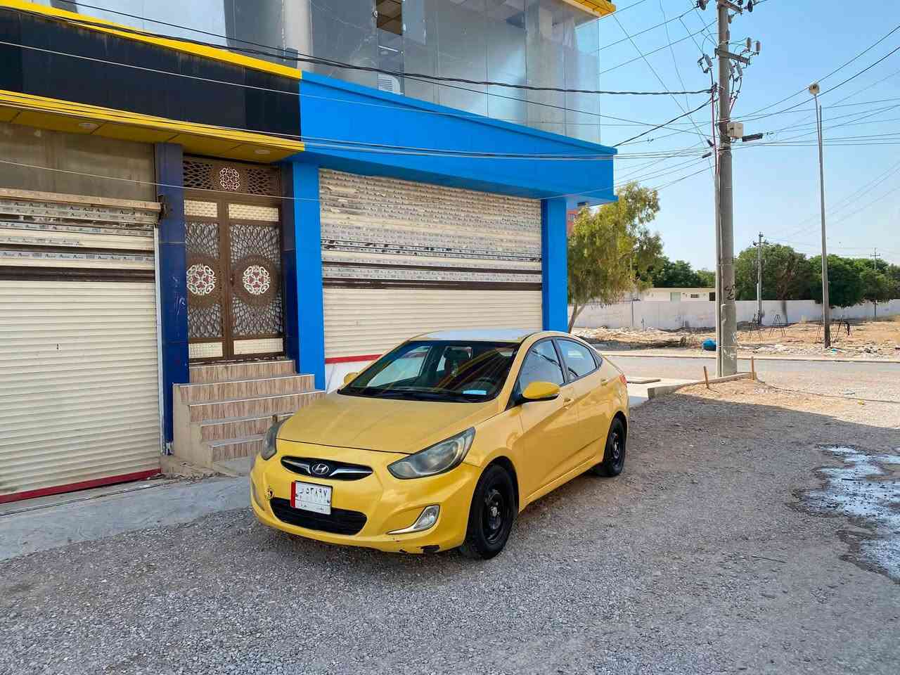 سلاو هونداي ئه كسنت بو فروشتن موديل 2012سه ياره كه لوكً لوك ته برتي يش ئه كات ته بريتي 🧊 بي بوياخه بي زه ربه چوار تايه ي لوك گير ئوتوماتو كو عادي سه ياره كه جاهيزه سعري52معمهً له شون كه لار ***********
