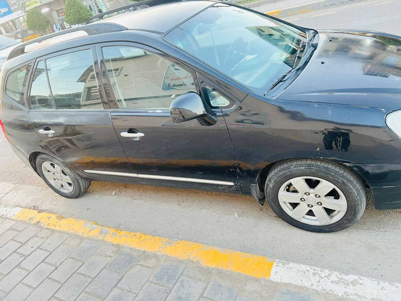 🚘 كيا كارنز 2009 للبيع
السيارة ترايها للبصرة، وحالتها جيدة:
🔹 حدادة جديدة
🔹 تبريد ممتاز
🔹 تايرات كلها جديدة
🔹 بيها فقط شبر واحد صبغ
🔹 بيها ضربة بالخاملغ الأيمن
🔹 الدعاميات الأمامية والخلفية تعبانة وتحتاج تبديل
🔹 باقي السيارة ما بيها شي

💵 السعر: 115 ورقة وبيها مجال للجاد

📍 المكان: بغداد – الشعب
📱 واتساب: ***********

السيارة موجودة للمعاينة، والجاد يتفضل وحياه الله.
