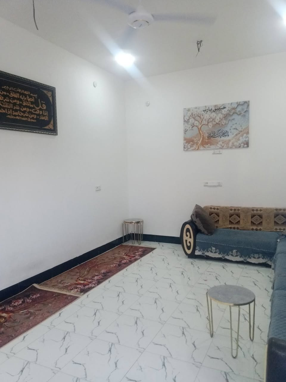 بيت للايجار في قريه المختار مساحته 200 بدل ايجاره 300 
اتصال ع الرقم ***********
