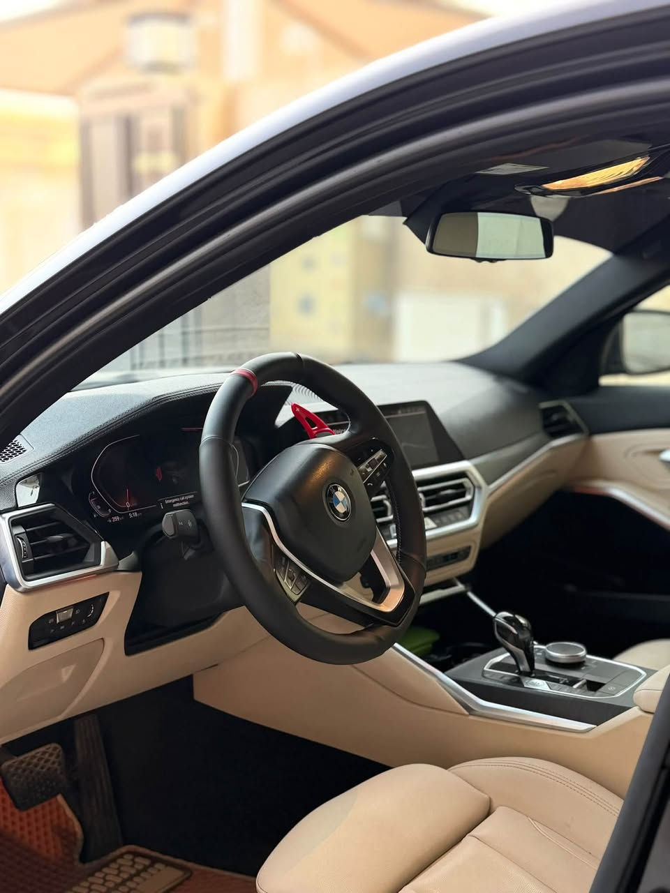 السلام عليكم 🌹

🚘 الشبابية الحلوة BMW 330i للبيع

🇺🇸 BMW 330i وارد أمريكي
🔹 موديل: 2020
🔹 الممشى: 150 ألف كم
🔹 السيارة نظيفة جداً وجاهزة بدون أي مصرف.

📌 المواصفات:

• داخل جلد بيجي
• فتحة سقف
• كشنات كهرباء + تدفئة
• ستيرن كهرباء + تدفئة
• هيتر ستيرن
• مرايا كهربائية
• لايتات أمامية متحركة ويه الستيرن
• داتا شو
• حساسات كاملة
• رادارات محيطية
• شفتات ستيرن للمود الرياضي
• مودات قيادة مختلفة
• وباقي مواصفات الـ BMW المعروفة

🔧 حالة السيارة:

• السيارة بجم كبس
• بدون إيرباك، فقط بردة
• صور السيارة من أمريكا موجودة بالمنشور
• بابين مبدلات نفس اللون
• الجاملغ مرشوش كلير
• السيارة جاهزة بدون أي نقوصات
• جميع السيرفسات مسويتها بشركة العروش

📄 السيارة باسمي، تحويل مباشر
🔢 رقم أربيل الجديد

📍 الموقع: بغداد – شارع فلسطين
💰 السعر: 208 ورقة وقابل للتفاوض

📞 للاستفسار:
***********

وأي استفسار أني حاضر
