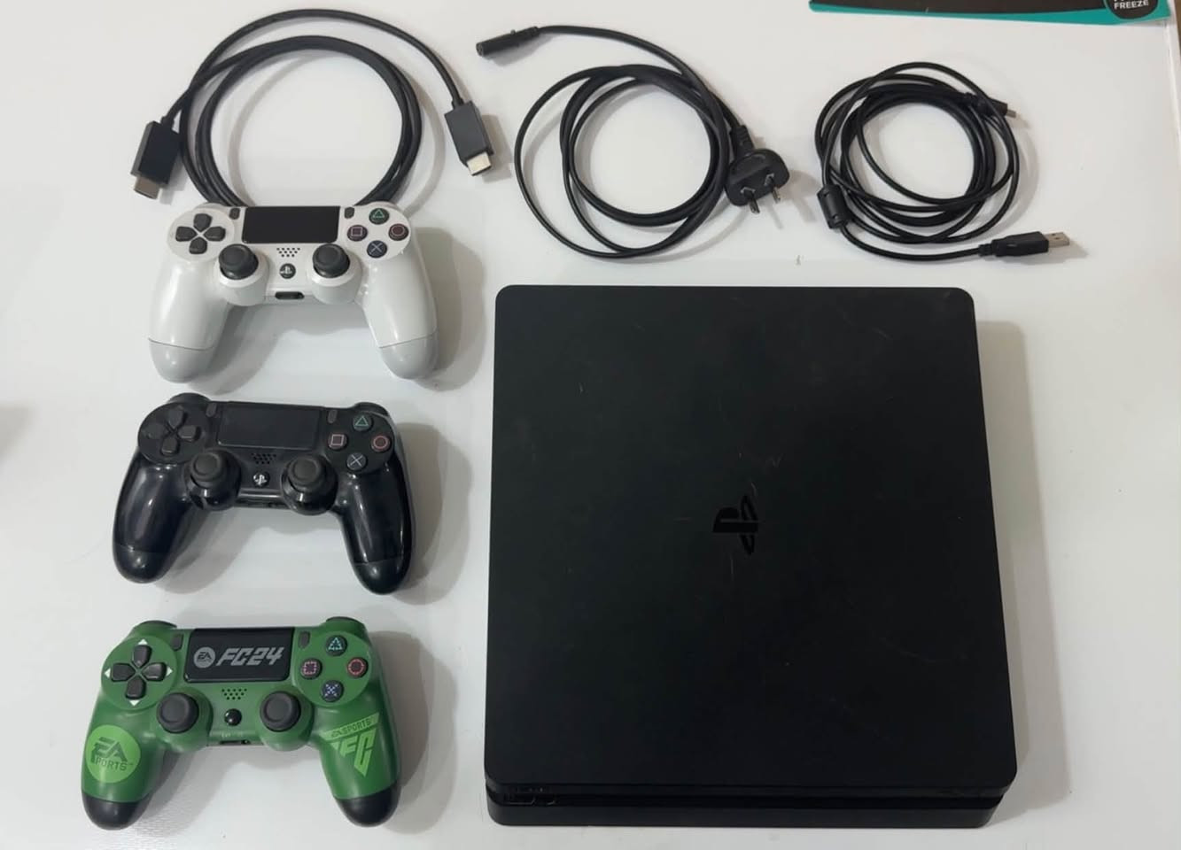 Playstation 4 Silm
بليستيشن فور سلم
نظيف جدا 
و ما داخل صيانه 
مساحه 500g
غير مهكر ويرهم للتهكير
مع 3  جوستكات اصليات
جوستك الابيض اصلي نظيف ومابي اي مشكله 
جوستك الاسود اصلي بي مشكله فقط R2 
و الجوستك الاخضر كوبي جديد ومابي اي مشكله 
مع كيبل الشحن و كيبلات البليستيشن

مع ستيرن PXN V3 PRO Racing Wheel 
نظيف جدا
يربط على بليستيشن و الاكسبوكس و الPc

السعر : 220 الف
مكاني بغداد حي العدل 
للتواصل على الخاص 
او على الرقم ***********
الي يشتري بس البلي او بس الستيرن عادي
