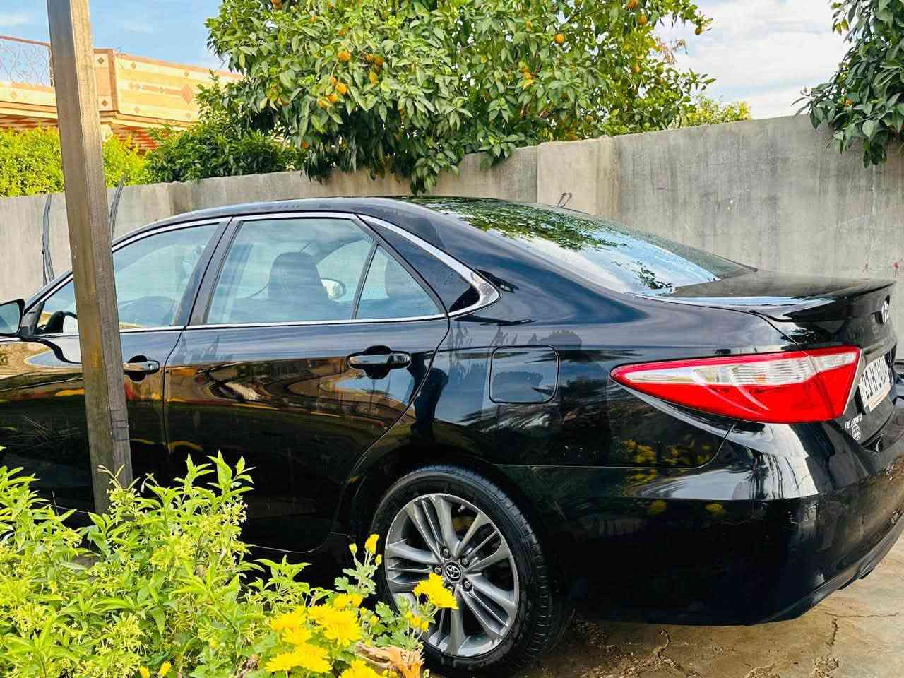السلام عليكم 
للبيع تيوتا كامري 2017 
-مواصفات SE معروفه 
-ضررها باب السائق والي خلفه مبدل بلادي بدون دواخل بدون اي شي سياره جاهزه ومرتبه 
-مكانها ديالى 
-*********** اتصل بالرقم
