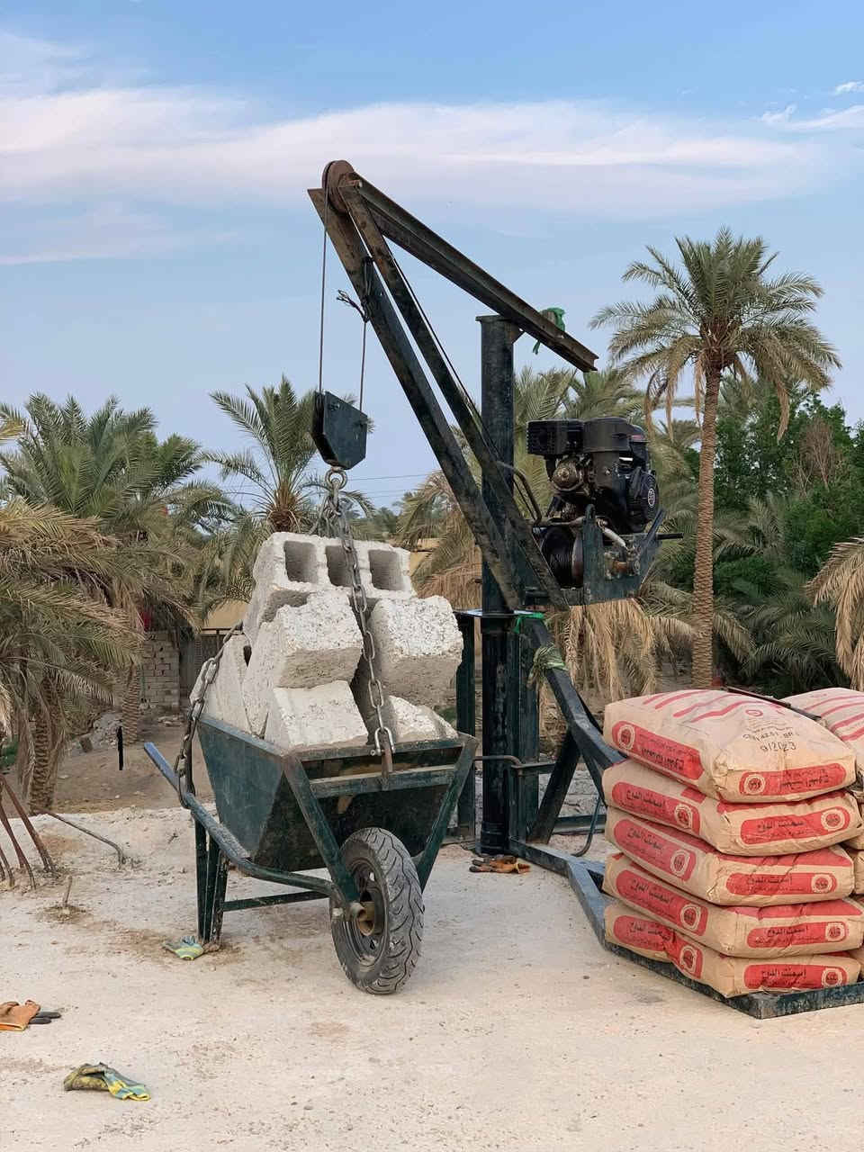 ونش تصعيد كافه مواد طابوك رمل شتايكر كرسته وعمل وبس عمل حسب طلب بسعار مناسبه ***********
