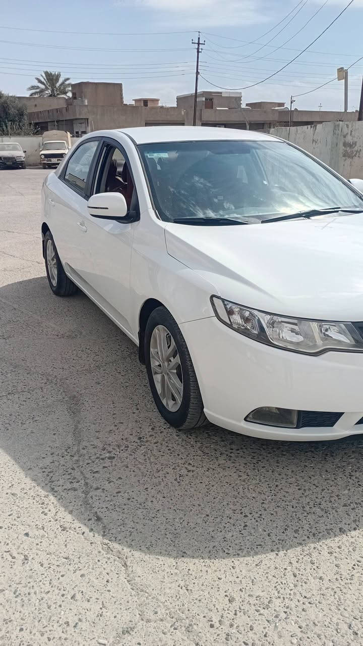 KiA...SERATO..16..DHOOG..22.
كيا سيراتو..٢٠١٢ .... خليجي 
رقم أربيل: 22
السياره: مجهزه رقم سنويه جديد 
#ملاحظة : السياره يوجد صبغ ربع بوند جهة سائق بدون داخل . + محرك وكير شرط 
المواصفات: 
تحكم ستيرن جهتين 
كشن جك 
حساسات خلفي 
داخل مروني 
ويل كب ١٨ 
اشاره فى مراه 
مراه شفط 
#السعر ....... خاص 
#الاتصال: ***********_*********** 
#العنوان : الموصل _ الحمدانية/ معرض نجيب اوفي للسيارات

نص مكتوب في الصور:
- مشاعر الذكاء