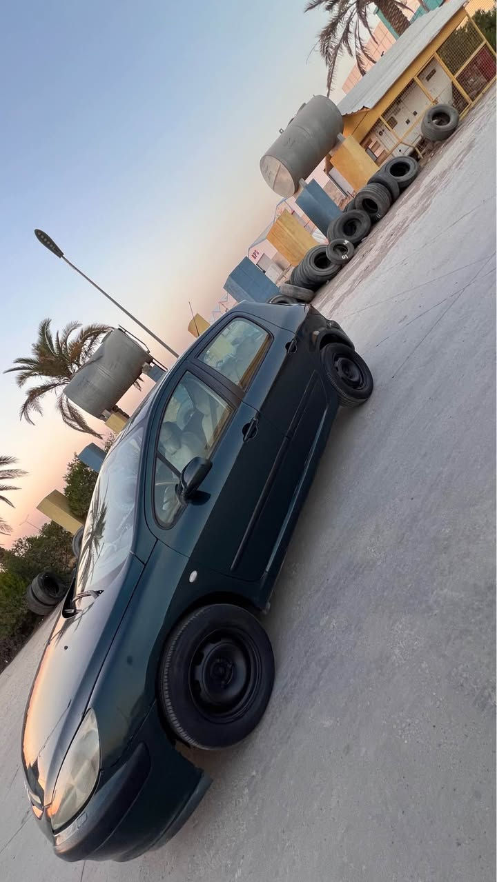 بيجو موديل 2005 للبيع (مشروع وطني)السيارة جاهزة من كلشي وما تحتاج أي مصروف، ومواصفاتها كالآتي:الرقم والسنوية: رقم وسنوية جديد، مشروع وطني (شرط التحويل باسم المشتري).كير ومحرك بحالة ممتازة وجديدة.كل الكهربائيات شغال شرط وفحص.طقم تايرات جديد.مكفوله من الضربات والحوادث، السيارة مصبوغة حزام فقط للنظافة والجمالية.سيارة جاهزة ومكفولة من كل النواحي:السعر: 48 ورقة *********** كركوك, العراق
