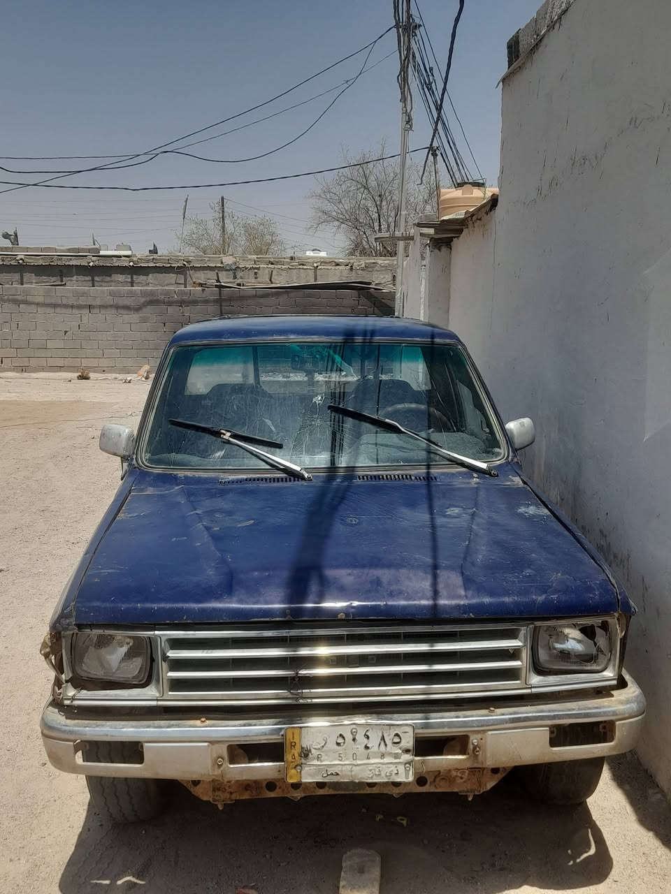 السلام عليكم تيوتا للبيع 88 محرك جديد كير جديد كهربائية  السعر ١٧ وبيه مجال العنوان الزبير الرقم.  ***********
