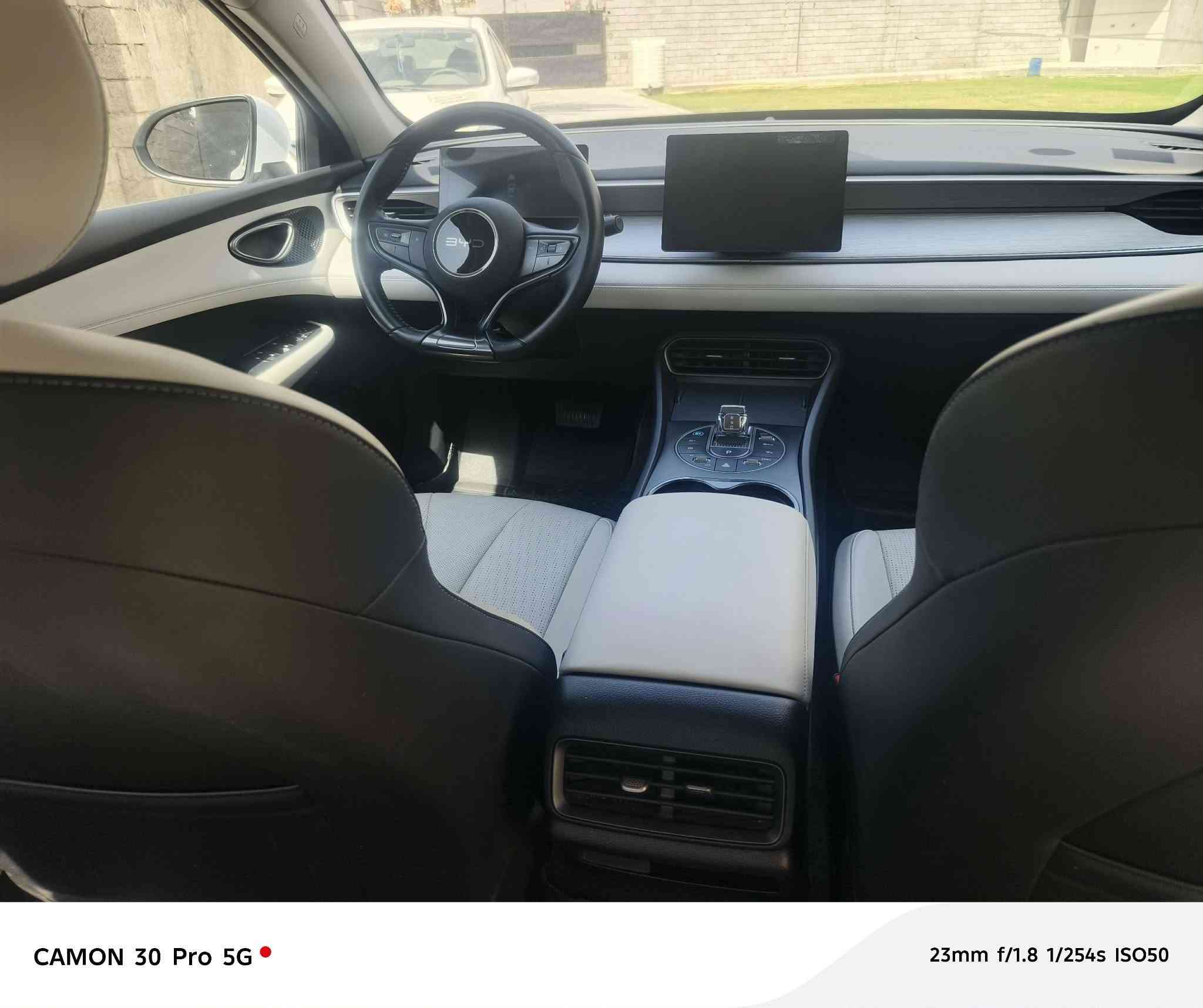 BYD SEAL 5 
2025  كفاله عامة 
ويل كب كروم 
ماشية 7500 فقط 
سنوية لغاية 2031  ب اسمي 
غراضهه كاملة 
شاشة مبرمجة 
ثلاث أنظمة قيادة 
نظام تشغيل عن بعد 
حساسات خلفية وامامية 
مكان السيارة بغداد جسر ديالى 
***********
 معروضه بـ21.750

نص مكتوب في الصور:
- CAMON 30 Pro 5G 47mm f/1.8 1/2141s ISO47
- CAMON 30 Pro 5G 23mm f/1.8 1/254s ISO50
- CAMON 30 Pro 5G 47mm f/1.8 1/3175s ISO47
- CAMON 30 Pro 5G
- 23mm f/1.8 1/3401s ISO56