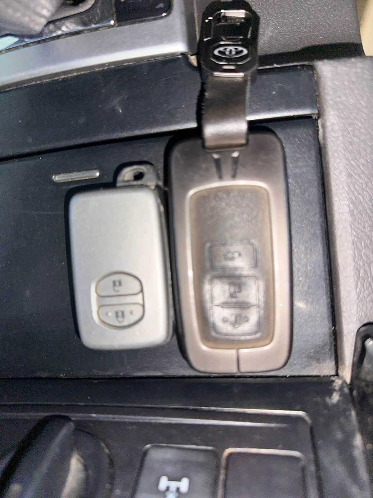 برادو موديل 2015 سيارا شريكت جيهان زيرومال اربيل
سيارا مكفوله دعامي ل دعامي بشرط 

بدون صبوغ بدون بارد

ماصافات سيارا ٦ سلندر

فول فول واحد علا واحد

٢ كوشين كهرابايي جلد بصما فتحه 

سبير لي وارا يم جانتا

ماشي سيارا 158 الف خقيقي شرط كومبيتر

سيارا بسمي نفس يوم خاول بسماك

راقام سنوي جديده 

واتس اب فايبر موجوده 

مكان سيارا أربيل شارع ١٠٠ داخا معارض

كورك ***********
