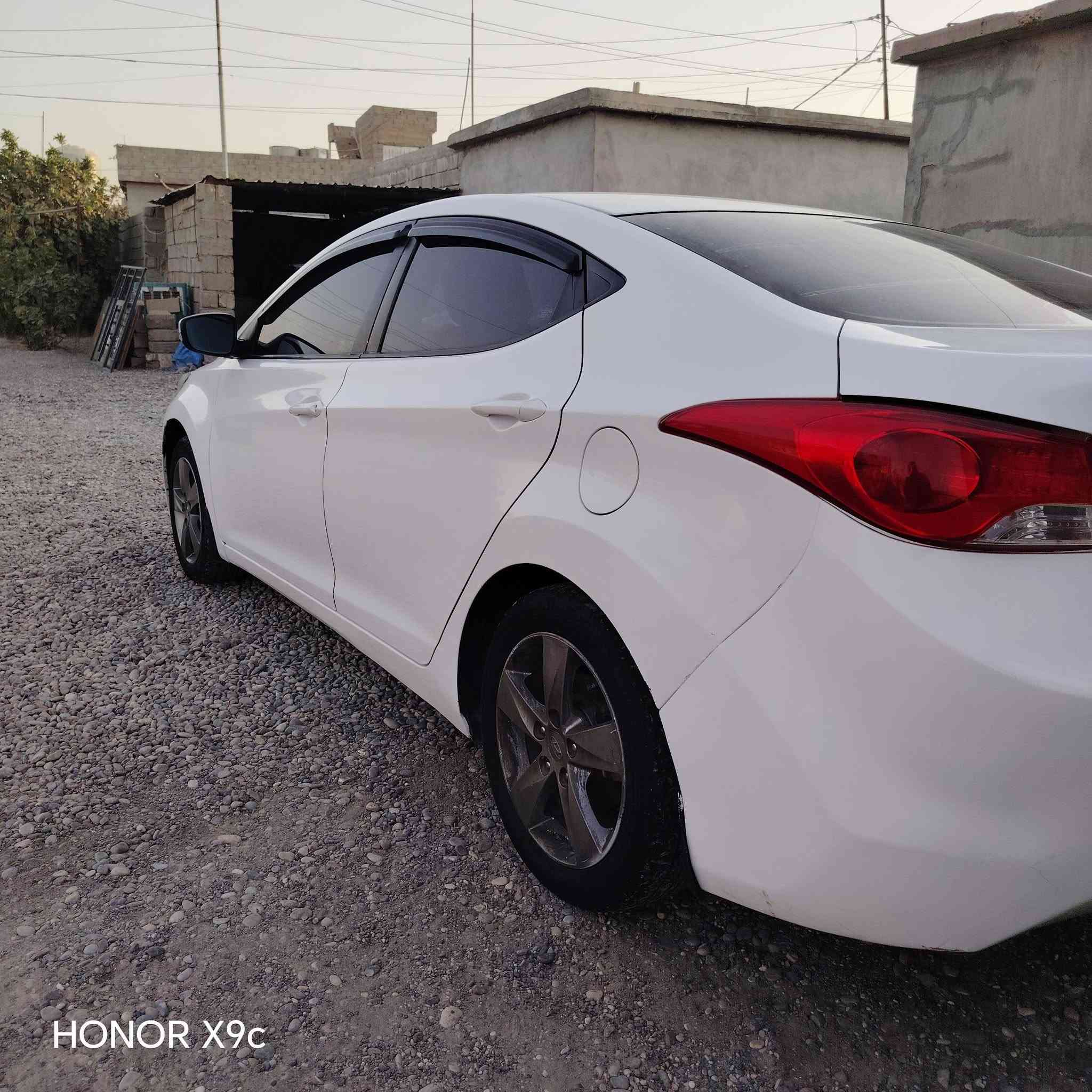 النتر موديل 2012🚗
بيه قطعتين بدون دواخل 🚗

شاشه جبيره شركه اصلي 🚗

تحكمات ستيرن 🚗

رقم الماني نينوئ🚗

كابون بانزين 🚗

تبريد ثلج ❄

السعر 110وبيه مجال 
رقم الهاتف ***********

نص مكتوب في الصور:
- HONOR X9c
