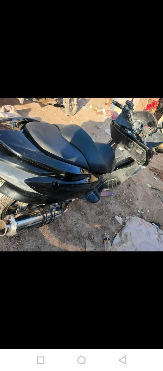 فورزه صفر عشره للبيع شغاله بس بيها خيط دخان المكان كوت خاجيه قرب دائرة المرور كهربائيات كلها شغاله الاتصال ***********
