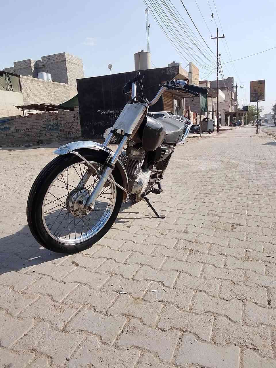السلام وعليكم
دراجه للبيع خير من الله 
وياله مسطره 
لاصرف ولانفخ 

سعرها 175بيها مجال 
***********
ملاحظه اذا مو شراي اعبر المنشور ولاتكسر بيها
