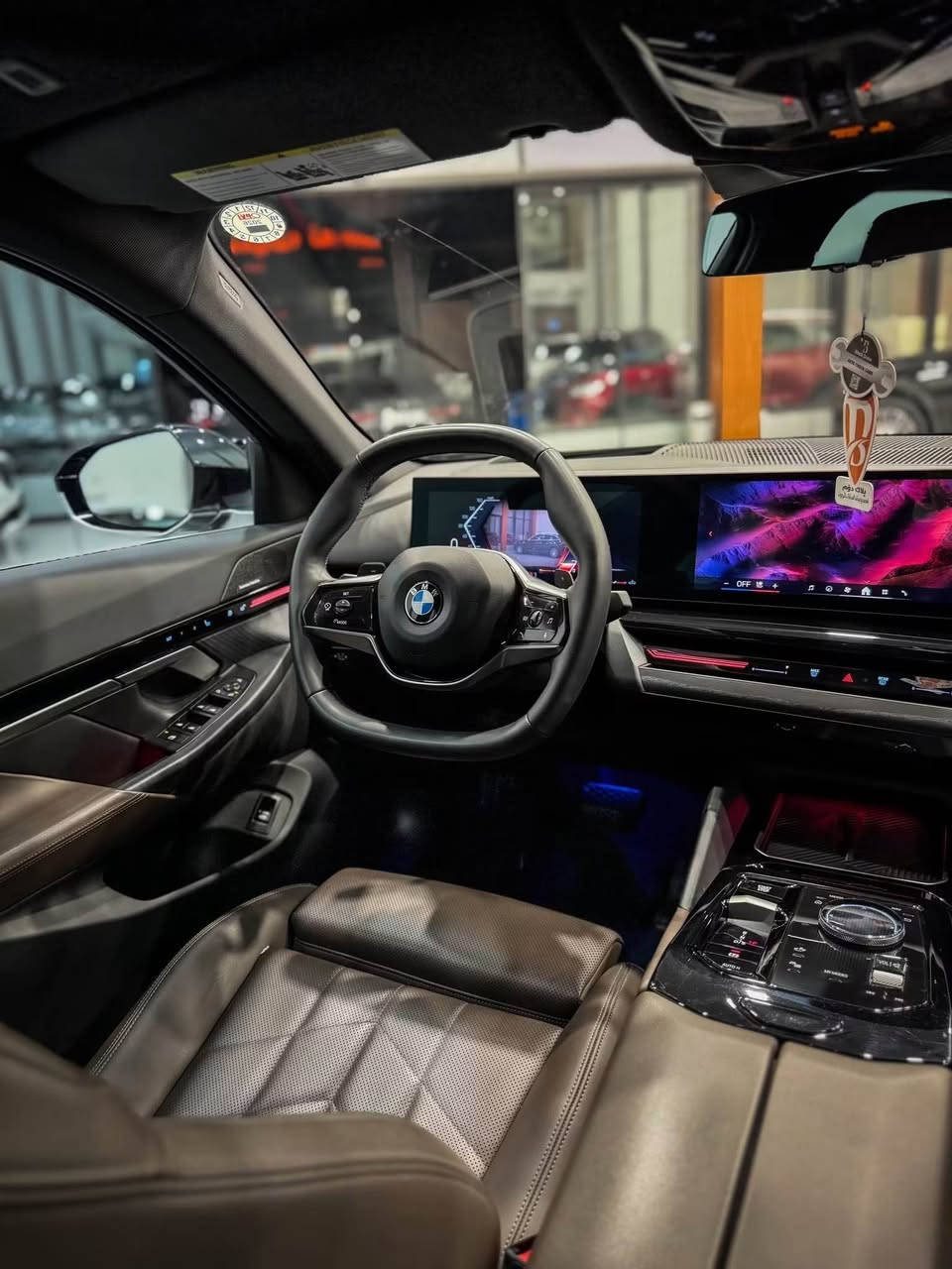 BMW 530i individual 
مۆدێل:- 2024
ماوەی رۆیشتن:ـ 53 هەزار مایل
مواسەفات:ـ سلايد_night vision-داتاشۆـ ناو قاوەی- اوتو بارک _سەماعە هارمان کاردۆن_360 ڕادار _5 کامیرە_كوشين ديزاينو_کوشین خەزن  و گەرمى  و جلدـ سندوق شەفت_ناو لید
سەیارەکە واردی ئەمریکیە 
بە کلین تایتل داخل بووە سەفحەی سەکن بۆیاغی ئەمریکا دەرچووە 
بێ ژوور بێ ئێرباگ بەشەرت
کامل کراوە بە M باکیج

BMW 530i individual 
موديل:-2024
ماشيه:-53 الف ميل
مواصفات:- سلايد-داتاشو-night vision-ئۆتۆ پارک-دواخل قهوائي_رادار 360 - 5 كاميرات-كشن تدفئه و خزن- سماعات هارمان كاردون-دواخل ليد-صندوق شفط--كشن ديزاينو.….
سياره وارد امريكي داخل كلين تايتل
طلع بي صفحة سكن صبغ امريكا 
بدون دواخل بدون ايرباك بشرط
محدث M باكيج كامل

تفاصيل اكثر الاتصال علی ارقام 
***********
*********** أربيل, العراق
