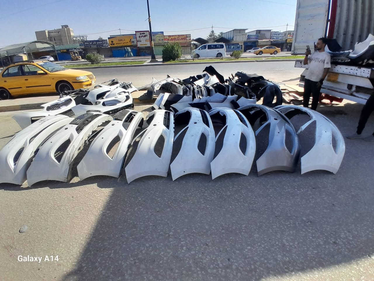 مجمع باسم الخزرجي لجميع قطع غيار السيارات الكوريه الوارد خليجي و أمريكي مستعمل و جديد كل السيارات الحديثه من موديلاتها ٢٠٠٩ حتى الموديل ٢٠٢٦ مثل سارنتو سبورتج توكسان ازيرا كاتنزا النترا اكسنت ريو مهافي بلاسايد فينيو سيراتو اوبتما سلتوز سوناتا K5 وK8 ولجميع الكوري فرعنا الوحيد بابل الحي الصناعي مقابل كراج البلديه 
ملاحظة توجد خدمة توصيل جميع محافظات العراق 
*********** حسام 
*********** باسم 
*********** جاسم

نص مكتوب في الصور:
- Galaxy A14