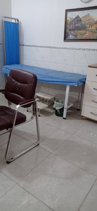 حجامة • حي البساتين • نساء ورجال