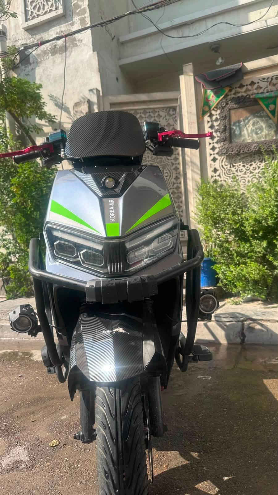 دراجة شحن كوري ماستر 4 بطاريات جديدة استعمالها قليل وياها بوكس ادوات او بوكس دلفري اربع سرعات مكاني الدورة ابو دشير للتواصل 
*********** ☎️
