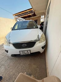 كيا كارنز • ٢٠١٢ • ١٧١ الف