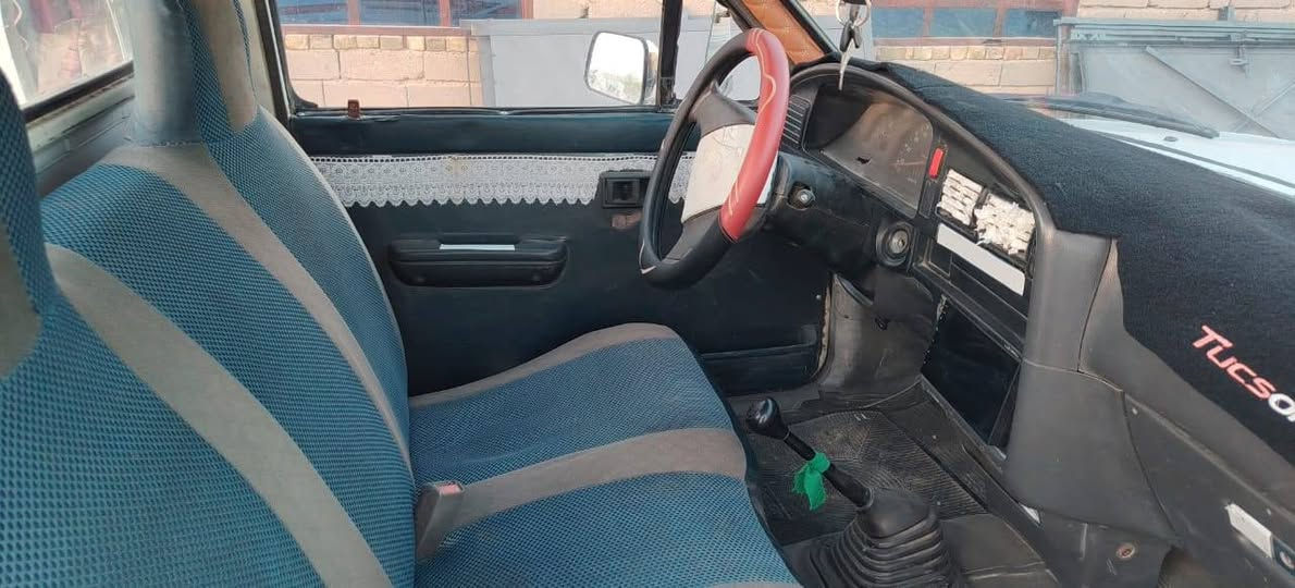 بيكم تويوتا  للبيع موديل٩٤ سنويه ٢٩ كهربائيات شغاله تخم تاير جديد حداديه جديده  كفاله عامه مداور ثاني يوم  السعر ٥٠ وبيه مجال الاتصال ***********
