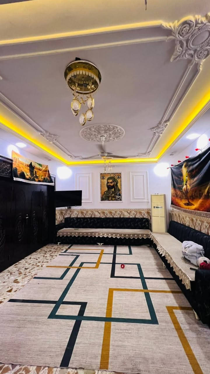 دار للبيـــــــــــــع....
أو مراوس بمزرعة او دونم او مساحه أكبر..... فقط 
ـــــــــــــــــــــــــــــ
طابــــــــو زراعي سنـــــــــد /25....
شــــــــــارع /80 مجاور محطــــــــة الوقـــــــــود.... 
بمســـــــــاحه / 350م طابقيــــــــن والبناء جــــــــديد.... 
ــــــــــــــــــــــــــــــــــــــــ
أربعة غرف نـــــــــــوم صالــــــه هـــــــول مطبـــــــــــخ حار بارد صحيات خارجية وداخليه كــــــــــراج حديقــــــــــه ومـــــــــــــناور 
ــــــــــــــــــــــــــــــــــــــــــــــ
عقارات رامســــــــــر 
***********
***********
