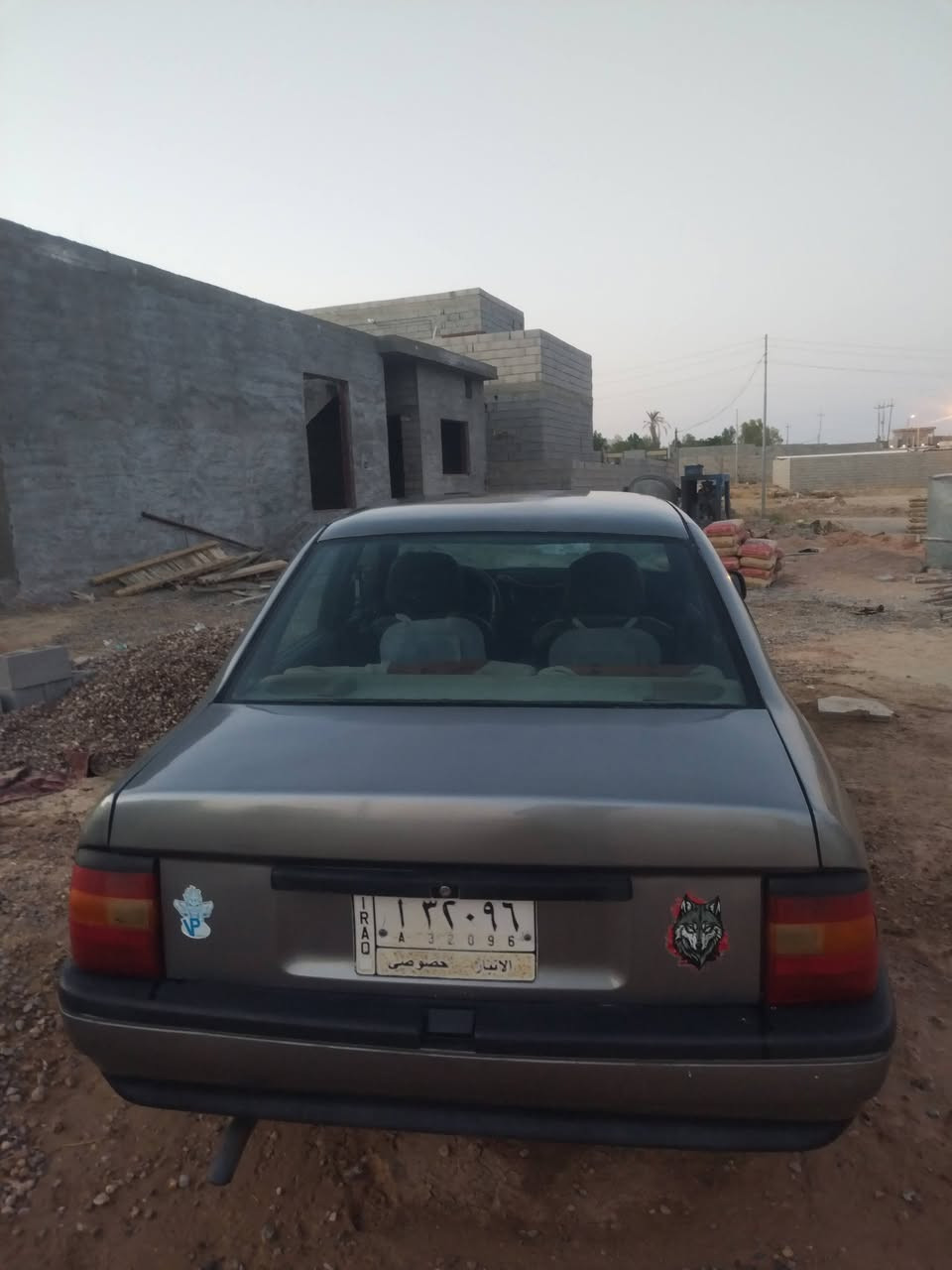 سلام عليكم البيع اوبل فكتره موديل 90 معمر جديد محرك 2000 كير عادي رقم الانبار تحويل مباشر العنوان جويبه ***********سعر 28
