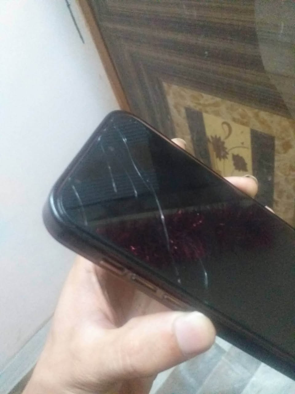 ايفون ١٤ برو ماكس شرق اوسط دبل شريحه
مبدل شاشه ٣ خيرات زينه ومبدل بطاريه تفصيخ تقره ١٠٠ شحنه كلش حلو الشاشه امفطره مثل ما امضح بلتصوير وبيه هاذ الزراك بلشاشه مثل ما امضح بلتصوير 
السعر 250 
البصره حيانيه اول لاين ***********
