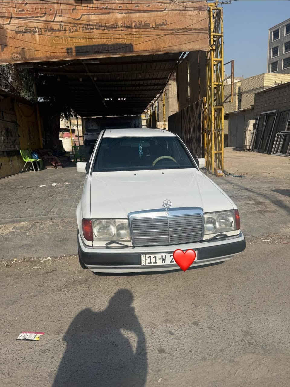 سلام عليكم مارسدس للبيع موديل واحد وتسعين
مكينه اثنين ونص تبريد شغل فتحه شغال حداديه زينه
السعر ٥٠ بيهه مجال ***********
