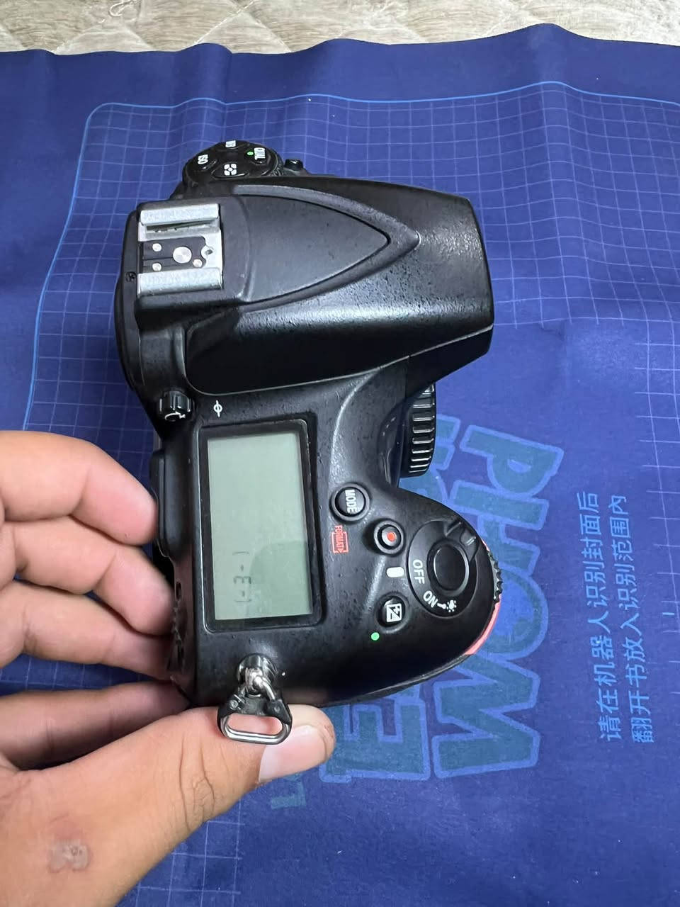 نيكون D810 • شتر ١٤٤١٨ • مع ملحقات