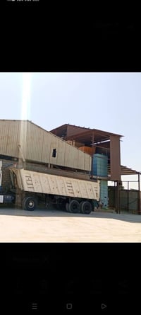 شاحنة • للبيع