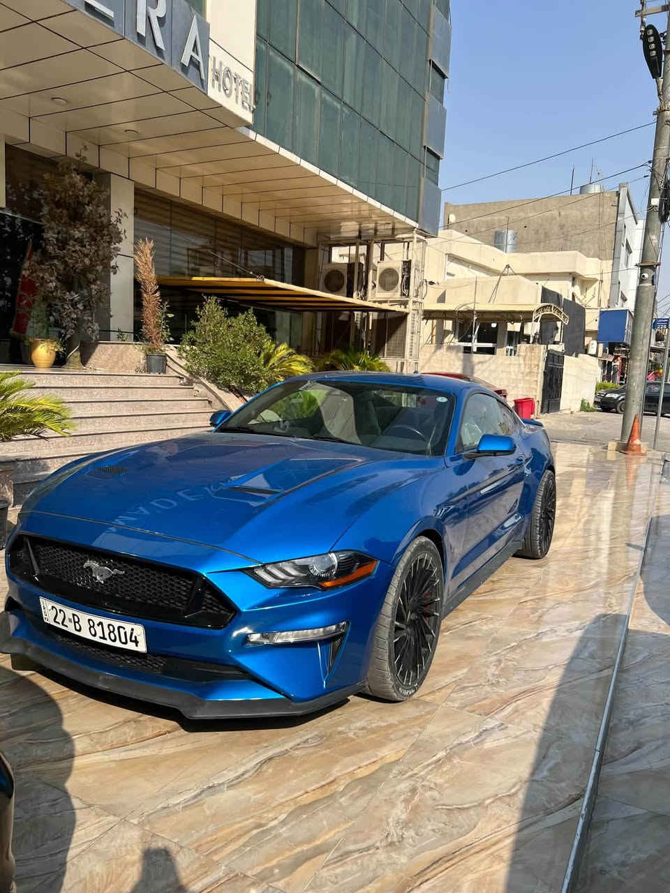 موستنك GTموديل 2021ماشيه 29الف ميل
حادث امريكا نص جاملغ خلف السائق وباب السائق 
كشنات جلد كهرباء 
حساسات مراية جانبية نقاط عمياء 
دشبول 7الوان 
شاشة جبيرة كاميرا خلفية دوارة
حساسات خلفية 
حساس مانع تصادم 
رادار امامي بالجامة
السيارة كاملة مناقصها شي 
زيرو مسج اي كلوب مامشتعل بالدشبول 
صار بيها حادث بالعراق تاًذة الشاصي الاًمامي جهة السائق 
مصلحة تصليح درجة اًولى كله بلادي 
وبالعافية على الياخذها سعرها مناسب كلش 
مكاني بغداد البلديات  ***********.      السعر 170$
