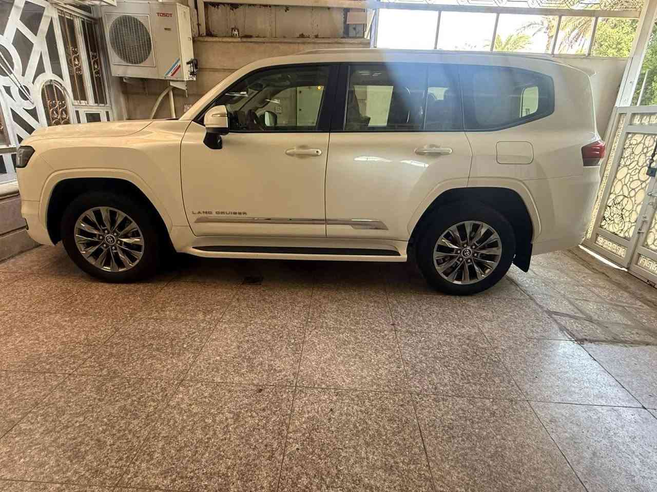 لاندكروز٢٢ للبيع ب٥٨٥ ورقه وماكو هيج سعر *********** ماشيه٧٢  جاملغ امامي تبديل بالشركه السونار بالصور
