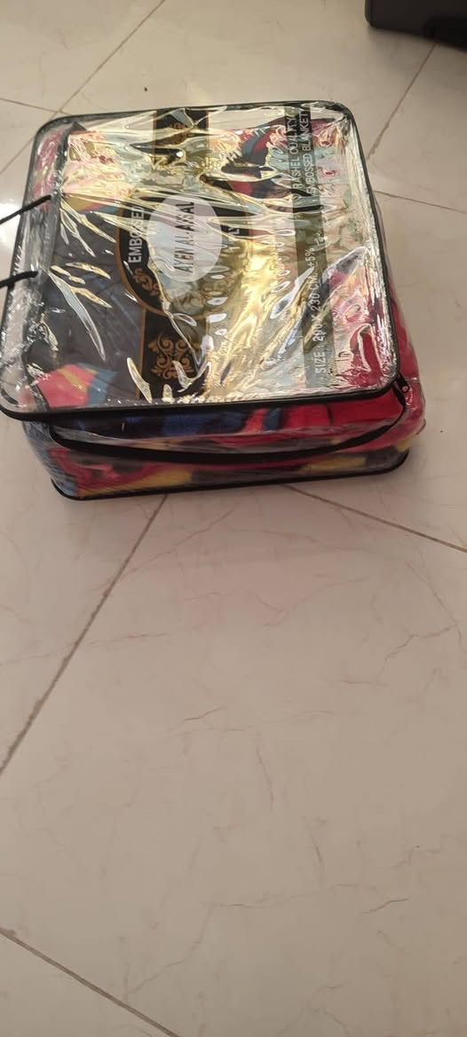 اغراض البيت كلهم للبيع عاجل سعر مبدره وحده 30الف فيها مجال سعر كباسه 20الف فيها مجال سعر ثرامه لحم صغيره 10الف سعر بطنيه اثنين 15الف 4يطنيات 25الف سعر برده 10الف للتواصل ***********
