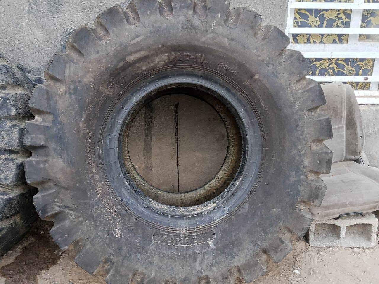 زوج تاير • ٢٥.٥/٢٣ • هندي