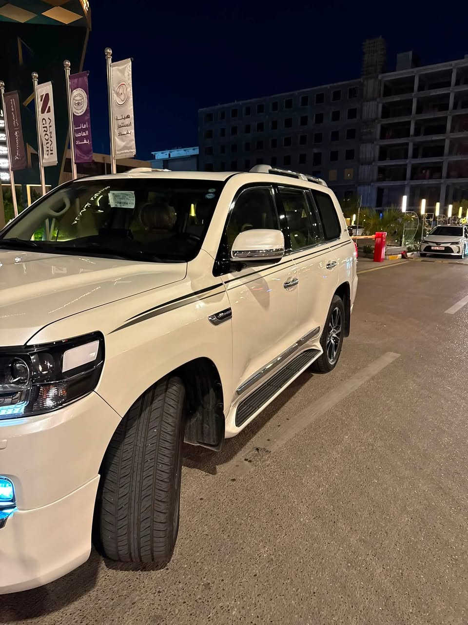 لاندكروز 2021 V8 ساز مكفوله ماشيه 90 الف 
المهتم يراسلني ***********
