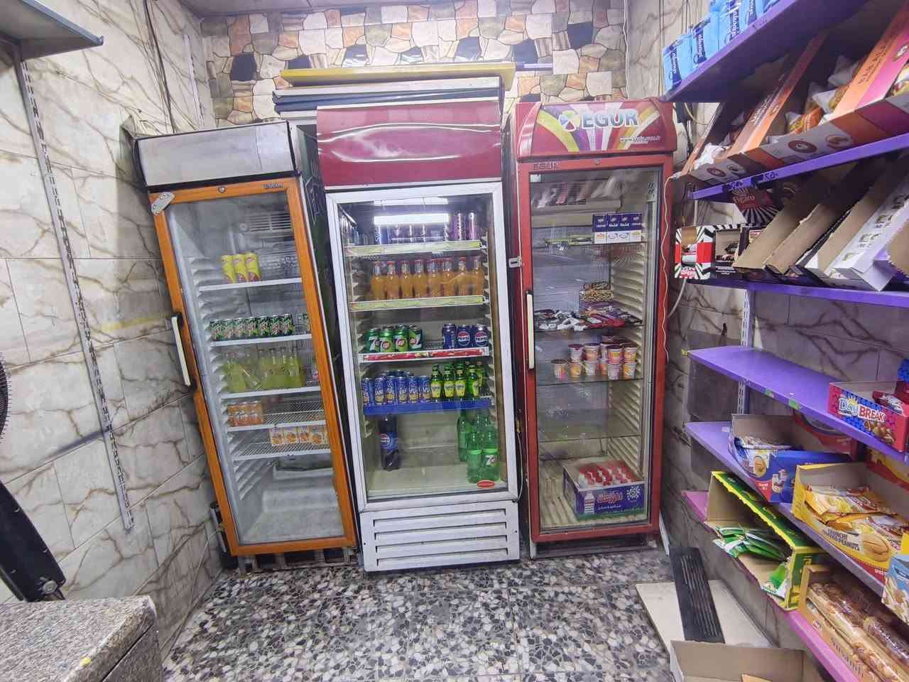 عارضات عاموديه 
تصفيه مال محل 
عدد 3 
تبريد جيد 

بغداد الحريه

***********
