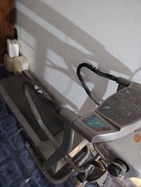جهاز جري • هزاز معطل • يتحمل فوق ١٠٠