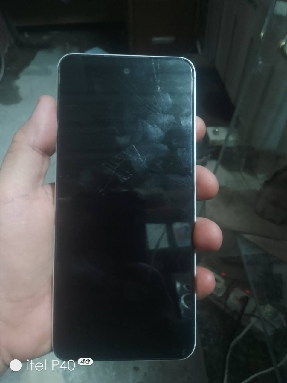 السلام عليكم عندي اجهزه للبيع
ZTE ذاكره ٢٥٦شاشه مفطره جهاز شغال سلس 
بسعر ٥٥
جهاز زيرو ٢٠مبدل شاشه وكاله اصليه الظهر مالته طايره وصله اوبي رمز بسعر ٦٥
جهاز اوبو نظيف كلش مبدل شاشه وكاله اصليه 
مقفول رمز بسعر ٦٠
واي 9اس ذاكره ١٢٨مبدل شاشه اوظهره مفطر بي رمز نهايته ٥٥
واي ٩برايم طلع كامرته من فوك مبدل شاشه وكاله اصليه اوبي رمز قفل ب٥٥
هواوي واي٧برايم جهاز نظيف مبدل شاشه سعره قفل ٣٥
جهاز هذا حت اسمه ماعرفه مفطره شاشه بس شغال سلس ذاكره 64 ب٣٥قفل
مكاني الدوره قرب علوه الرشيد مدخل ابودشير قرب السيطره 
***********
اذا تاخذهن شلع اراعيك بيهن بس اقرا المنشور قبلها

نص مكتوب في الصور:
- itel P40 4G