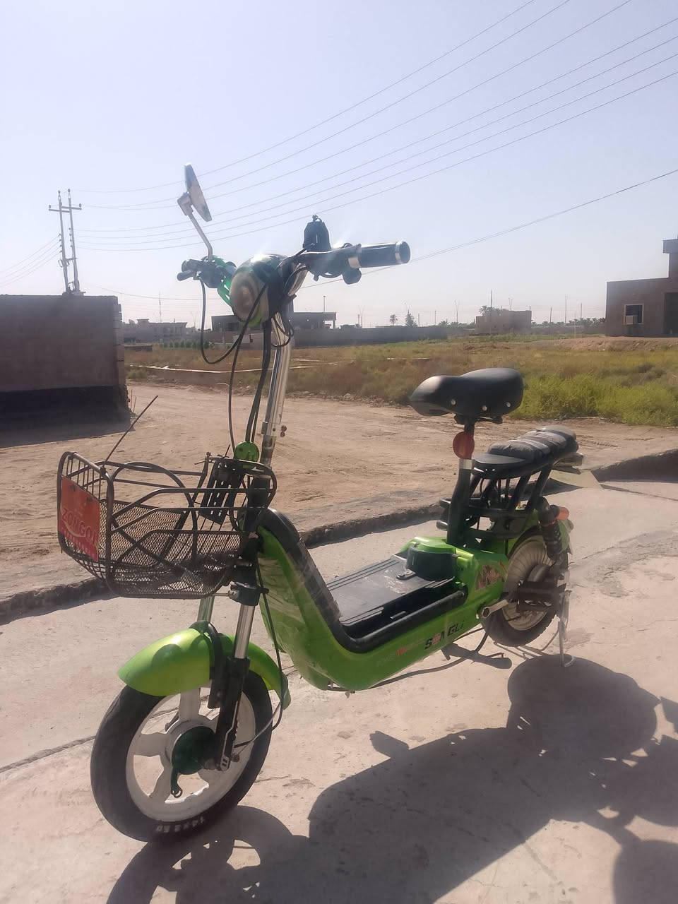 سلام عليكم دراجه شحن 4 بطاريات سرعه 3 درجه نضيفه وسرعه ماشاءالله سريعه بطاريات شادهن ب بشهر4 بيه نقص بس واير مال بريك المامي فقط سعر 160 ووبيه مجال اتصل*********** الرمادي البفراج يم المدخل الجديد

