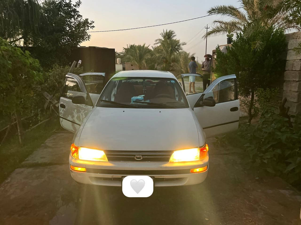 السلام عليكم /كورلا للبيع موديل 93
سيارة مال بيت خير من الله نضيفه كلشي شغال بيهه 

تبريد شغال / سنوية لل28 / رقم بغداد 

السعر 55 / يسره بلاد بدون تحوير 

الشراي يتصل ***********

 المكان ديالئ شهربان الكيلوات
