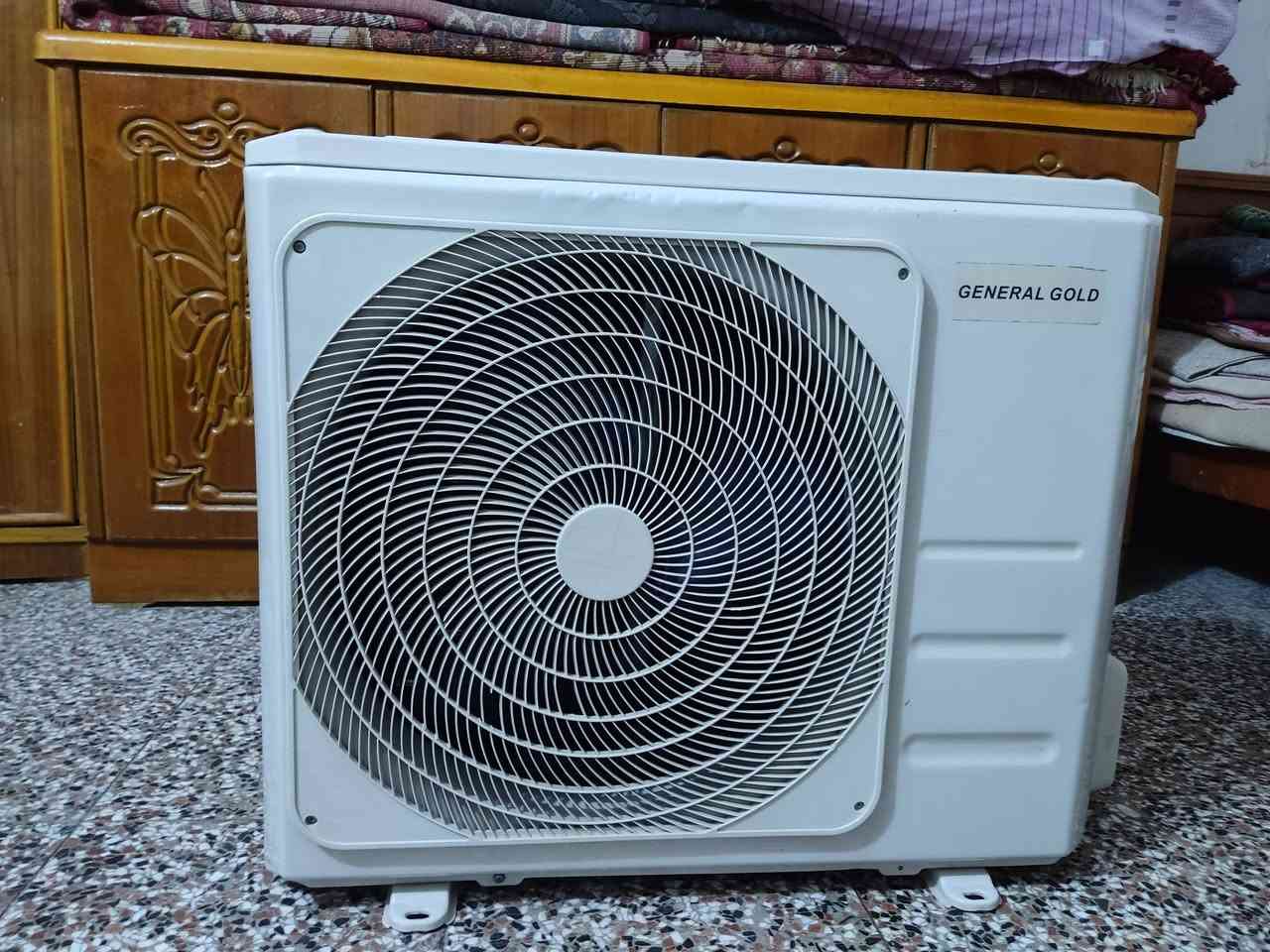 سبلت جنرال كولد طنين شغال تدفئه وتبريد وملحقاتة كامله دبل راديتر غازه مقفول  اصدار 2024 مشتغل موسم واحد سعره 325 رقم لهاتف *********** العنوان كربلاء.
