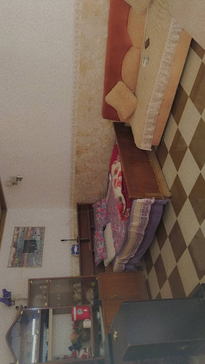 بيت للبيع مساحة 124 شرط تحويل باسم واحد حي العامل قرب جامع الاغاوات
طابق الاول:
 كراج

استقبال

ومطبخ

هول

غرفة نوم

مشتملات

طابق الثاني:

غرفتين نوم

هول

بلكونة 2

مشتملات

للاستفسار مراسلة على الخاص او الاتصال على الرقم

***********

***********
