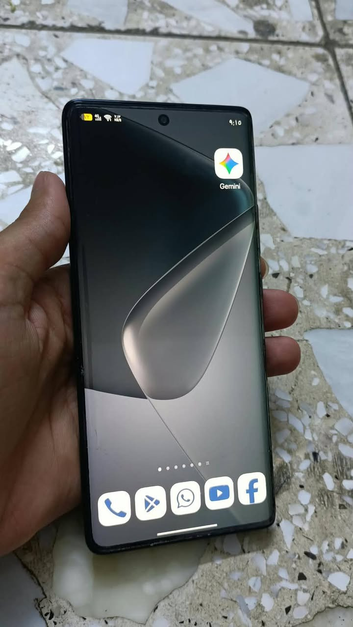 INFINX HOT 50 PRO Plus
نظافته عالية كلش مكفول من كل شيء 
مواصفاته:

الشاشة : AMOLED بحجم 6.78 ، +FHD
 المعالج : Mediatek Helio G100
الذاكرة : 256GB
الرام : 8 + 8 ( 16GB ) 
البطارية : 5000mah
خفيف الوزن 162g
الكاميرات: خلفية 50 +2+2 م.ب / امامية 8 م.ب
يشغل ببجي فريمات جيدة

سعره : 230
مكاني بغداد - مدينة الصدر 
***********
