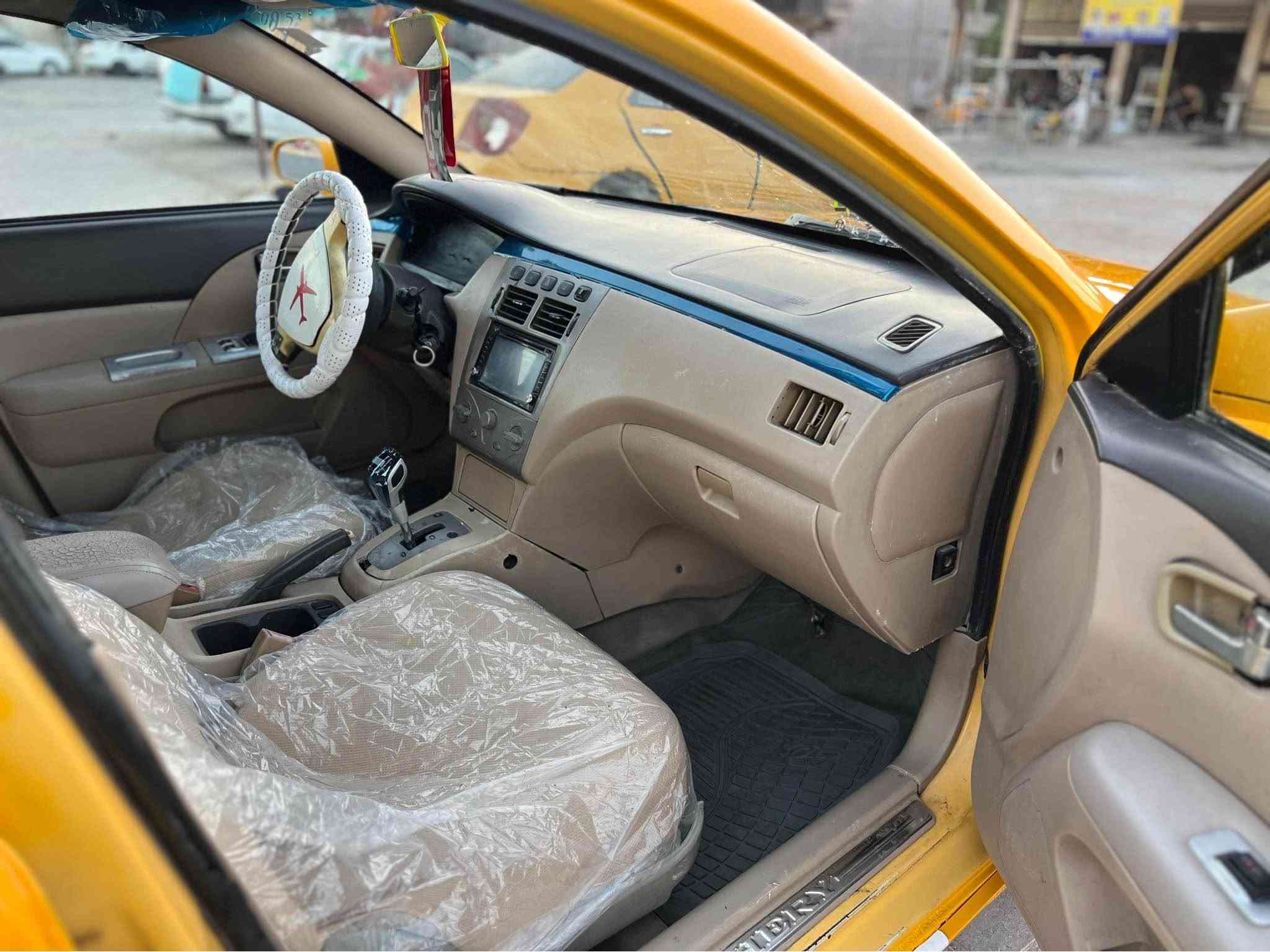 موديل 11 مشروع وطني لحد 31 
تحويل وكاله منضومت غاز دفتر بنزين 
كير محرك كامري اوتماتيك 
تخم تاير جديد سياره منقصها شي 
السعر 30 عنواني كركوك *********** كركوك, العراق
