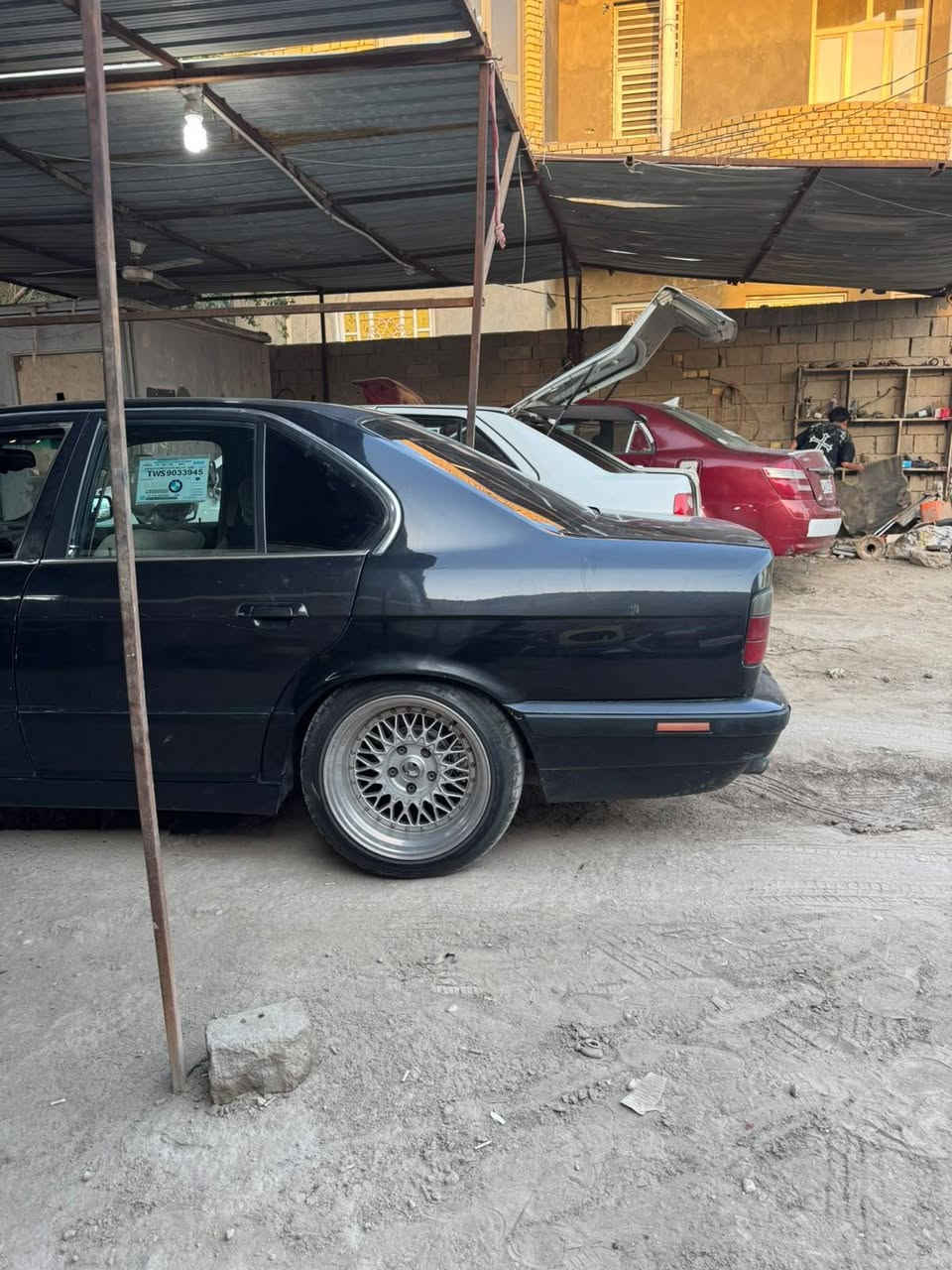 السلام عليكم
BMW للبيع
سياره 520 اصل مديل 90 رقم بغداد نكليزي سنويه 27 مداور ثاني يوم  سياره جاهزه محرك مسكر جديد فان كهرباء سياره علا وضع لبلاد كت كامل m ويل خليه BBS
حداده جديده توني شاده الاماميه ول خلفيه  غرفه جلد كهرباء كله شغاله سياره بدون حادث بيه صبغ حزام جماليه فقط سياره ما نقصه شي سعر 63 وبيه مجال حك جيه مكاني ناصريه مركز رقم ***********
