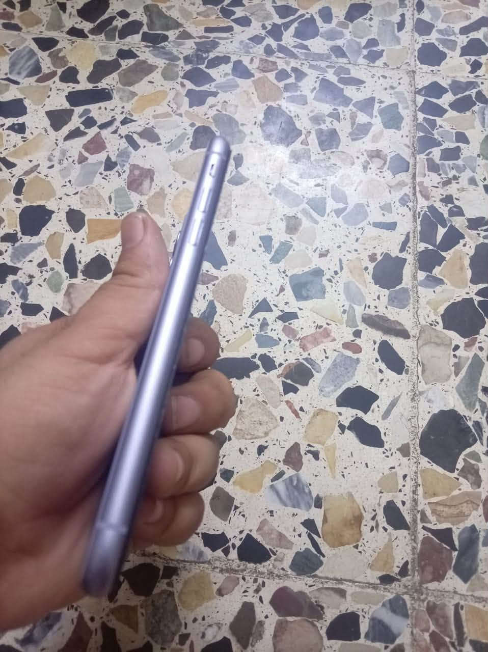 سلام عليكم ورحمة ايفون ١١عادي جهاز ماداخل تصليح بلاد على وضع شركه ذاكرته ١٢٨ بطاريته ٧٧سعره ٢٧٠وبي مجال 
هـ/***********
