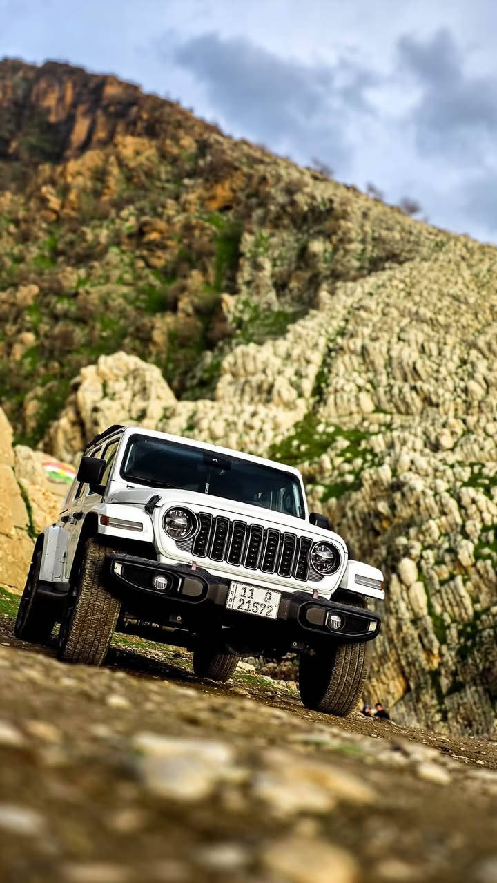 جيب رانكلر 4Xe 2023 هايبرد صحاره وارد امريكي  حادث موجود الصور مالتهه
السياره  Jeep Wrangler 4Xe 2023 2.0L 4 plug-in

حجم المكينه : 2000 تيربو + هايبرد + بلكن شحن خارجي

القدرة الحصانية 375 حالة حال الهيمي 

الشحن يمشيك ٣٠ ميل

المسافه المقطوع: ٣٢٠٠٠ km

                      

#المواصفات 

1.قماره تتفصخ اصير كشف
2.بصمه 
3.لوكير
4.كشافات 
6.شحن خارجي
7.بكلايت لد 
8. شاشه
9.سستم صوت دمام خلفي + امامي 
10.لايتات زنون هايلوجين
11.كشنات جلد اسود بلادي 
12.سقف ابيض 
13. تحكم استرين
14. ويل حجم 19
15. كامره خلفيه 
 السعر ٢٨٠٠٠
رقم ***********
